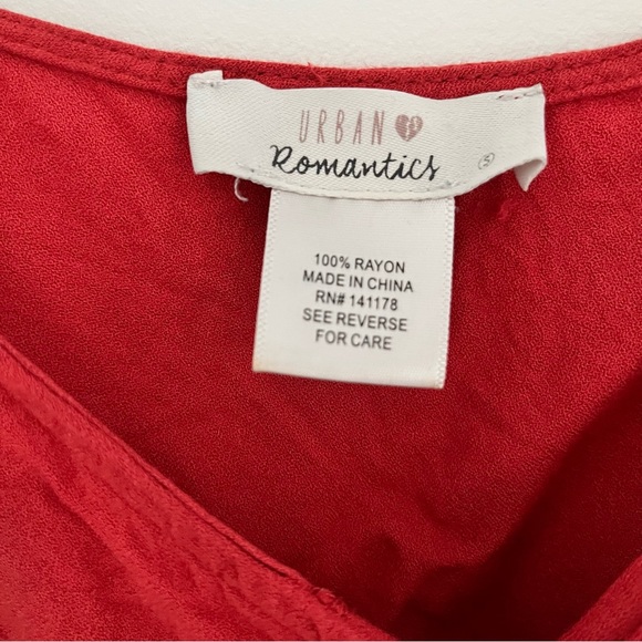 (FREE w/ $25 purchase) Urban Romantics straps tops - Picture 7 of 9